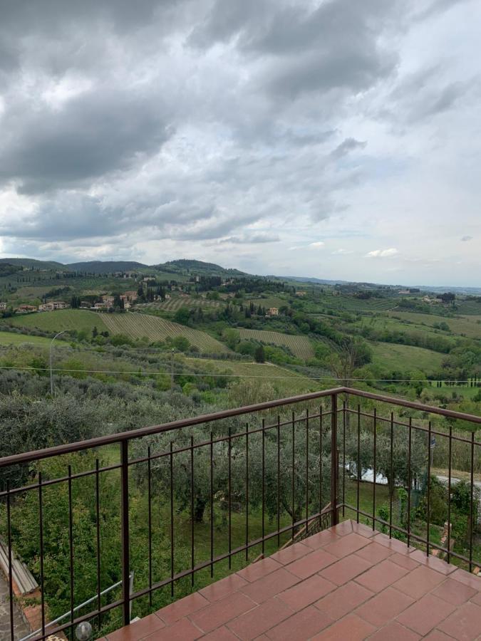 Appartamento Donella Con Parcheggio Privato San Gimignano Exterior foto